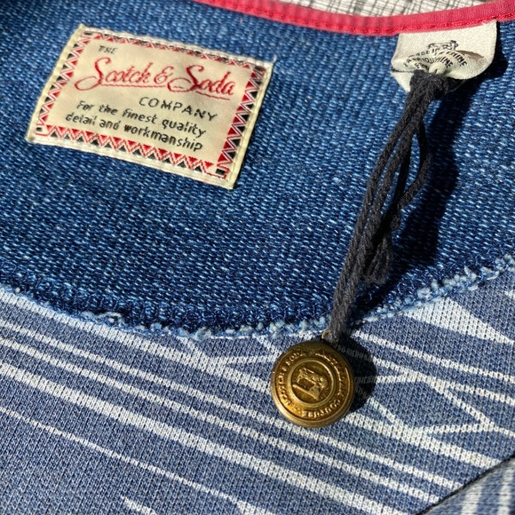 SUPER RARE Scotch and Soda V-neck Jean Shirt - Picture 5 of 11